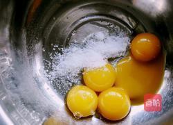 拉花戚风蛋糕（八寸)的做法图解2