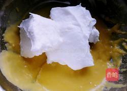 拉花戚风蛋糕（八寸)的做法图解12