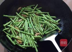长豆角炒瘦肉的做法图解4