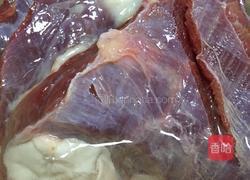 西红柿炖牛腩的做法图解1