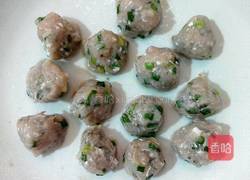 鲮鱼丸丝瓜汤的做法图解3