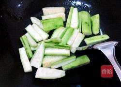 鲮鱼丸丝瓜汤的做法图解5