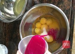 粉色迷人的蛋糕杯的做法图解3