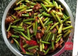 羊肉炒蒜薹的做法图解9