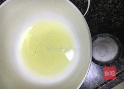 抹茶火龙果戚风卷的做法图解2