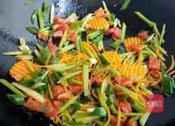 杂蔬炒面的做法图解7