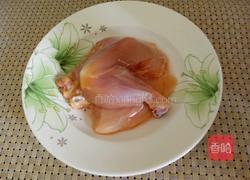 玉米牛奶炖鸡的做法图解1