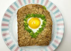 金枪鱼鸡蛋烤面包