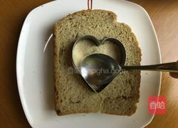 金枪鱼鸡蛋烤面包的做法图解2