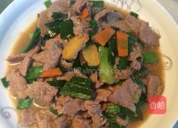 牛肉炒大蒜的做法图解4