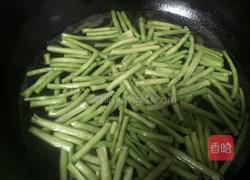 凉拌豆角的做法图解2