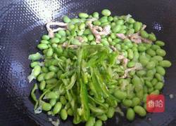 青椒毛豆炒肉丝的做法图解5