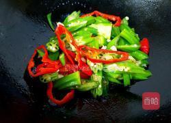 红椒炒秋葵的做法图解7