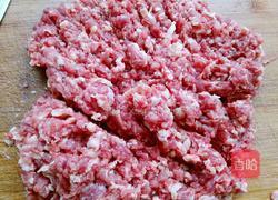 牛肉萝卜馅饺子的做法图解1