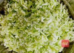 牛肉萝卜馅饺子的做法图解3