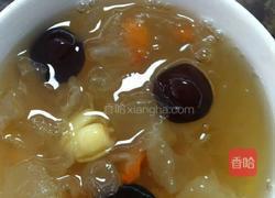红枣银耳莲子汤的做法图解3