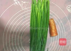 韭苔炒鸡蛋的做法图解1