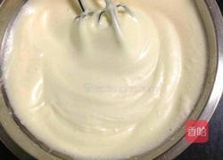 杏仁芝麻蒸蛋糕的做法图解1