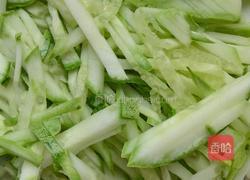 炒肉拉皮的做法图解2