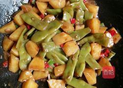 土豆燉豆角的做法圖解11