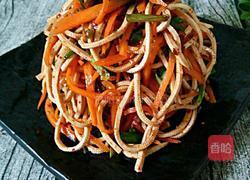 凉拌千张胡萝卜丝的做法图解6