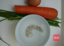 虾仁蛋炒饭的做法图解1