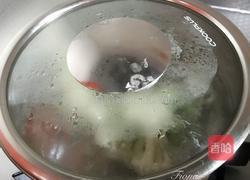 彩椒花菜的做法图解2