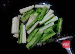 丝瓜炒鸡蛋的做法图解5