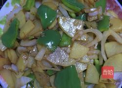 青椒葱头土豆片的做法图解6