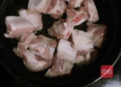 川味土豆烧排骨的做法图解2