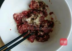 牛肉饼的做法图解1
