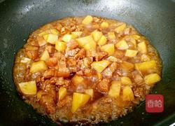 土豆烧五花肉的做法图解10