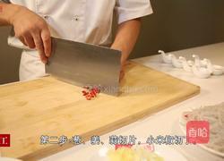 肉沫香芹炒粉条的做法图解2