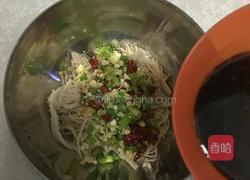 油泼金针菇的做法图解5