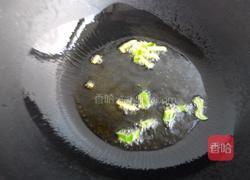 茄汁青椒卷心菜的做法图解5