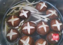 双菇乌鸡汤的做法图解6