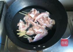 香卤鸭锁骨的做法图解1