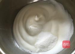 萨瓦林戚风蛋糕的做法图解11