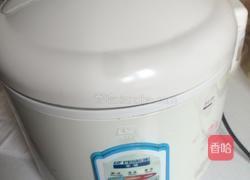 电饭煲煮鸡蛋的做法图解1