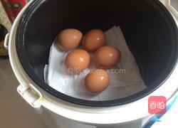 电饭煲煮鸡蛋的做法图解4