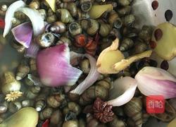 酱香田螺的做法图解1