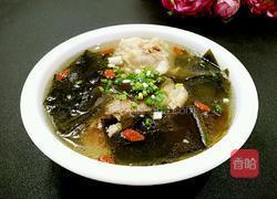 筒子骨海带汤的做法图解9