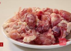 杏鲍菇鸡腿汤的做法图解1