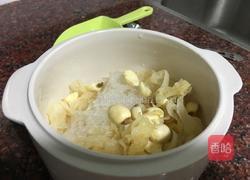 银耳莲子燕窝的做法图解1