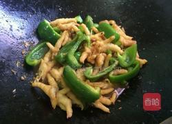 青椒炒鸡爪的做法图解7