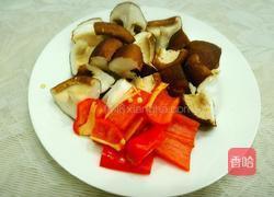 香菇炒西蓝花的做法图解5