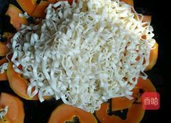 虾仁木瓜面的做法图解3