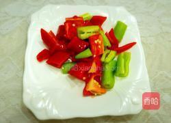 双椒炒鸡心的做法图解3