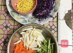 芦笋杂锦沙拉的做法图解2