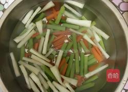 芦笋杂锦沙拉的做法图解4